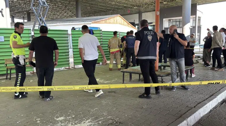 Edirne Otogarı'nda boya çalışması sırasında yangın : 2 yaralı