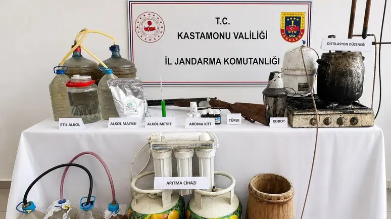 Kastamonu'da kaçak içki operasyonu : Şüpheli gözaltına alındı