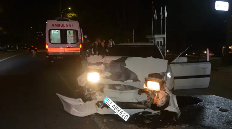 Ordu'nun Ünye ilçesinde zincirleme kaza : 4 yaralı