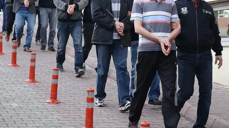 Gümüşhane'de çeşitli suçlardan aranan 9 kişi yakalandı