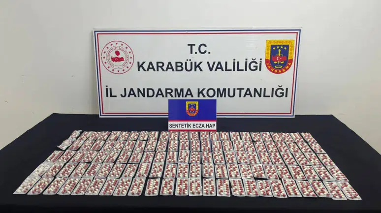 Karabük'te bin 901 sentetik ecza ele geçirildi, 5 şüpheli adliyede