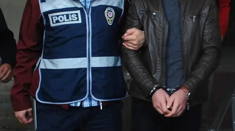 'Sokak hakkı' adı altında haraç isteyen suç örgütü çökertildi : 24 tutuklama