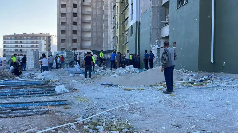 Karaman'da 12. kattan asansör boşluğuna düşen işçi öldü