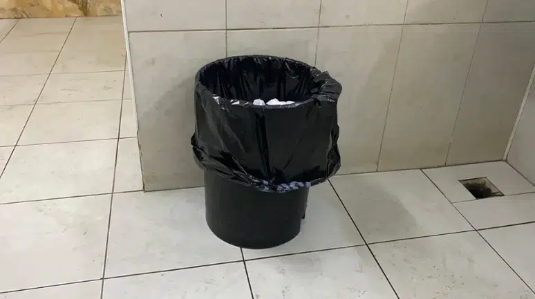 Hastanede çöpte bebek bulundu