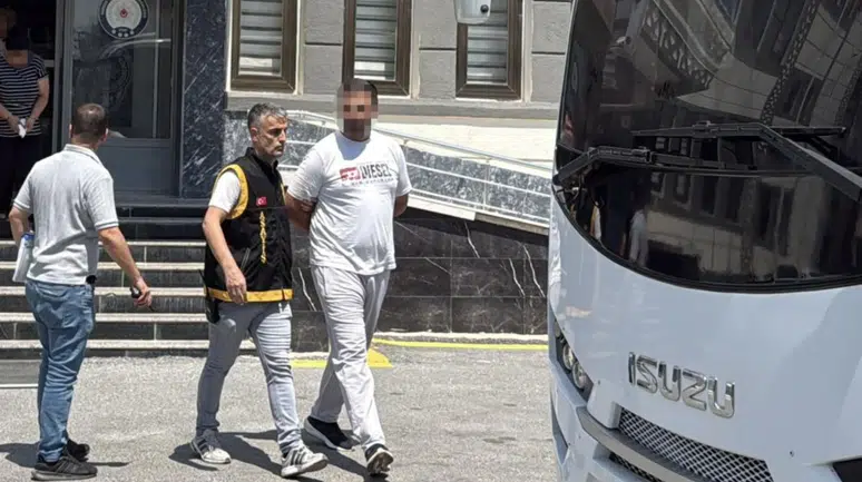 Mersin'de silahlı kavga : 2 kuzen öldü, 1 tutuklama