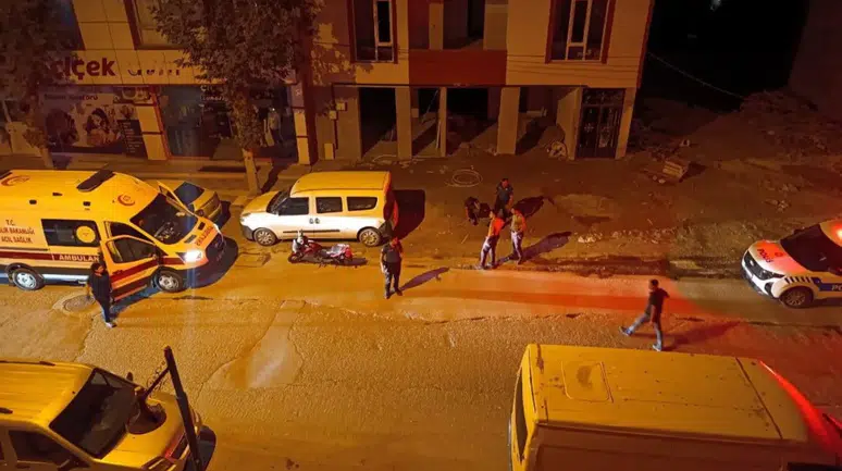 Adıyaman’da sokak ortasında saldırı : 3 kişinin darbettiği genç yaralandı
