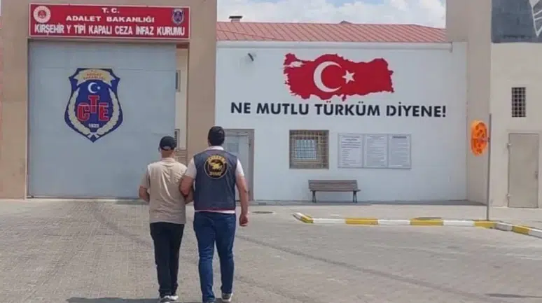 Kırşehir'de JASAT ekipleri tarafından firari hükümlü yakalandı
