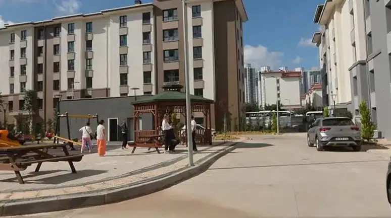 TOKİ'nin Kiralık Sosyal Konut Projesi'nde örnek daireler tanıtıldı