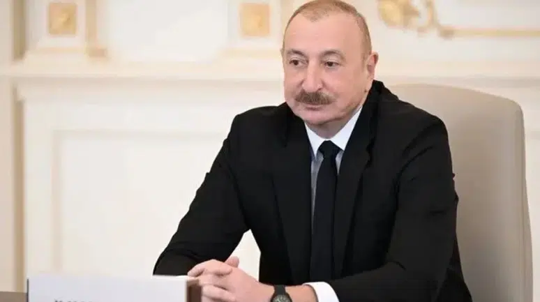 Azerbaycan'da 10,8 milyar dolarlık yatırım anlaşması imzalandı