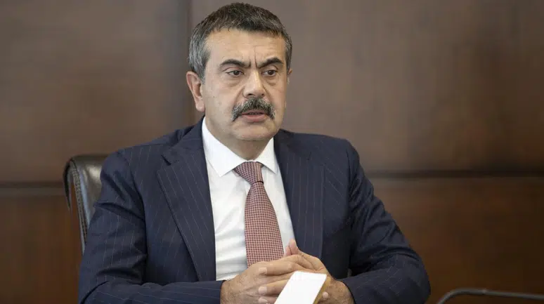 Bakan Tekin’den yurt dışı bursiyerlerine mesaj