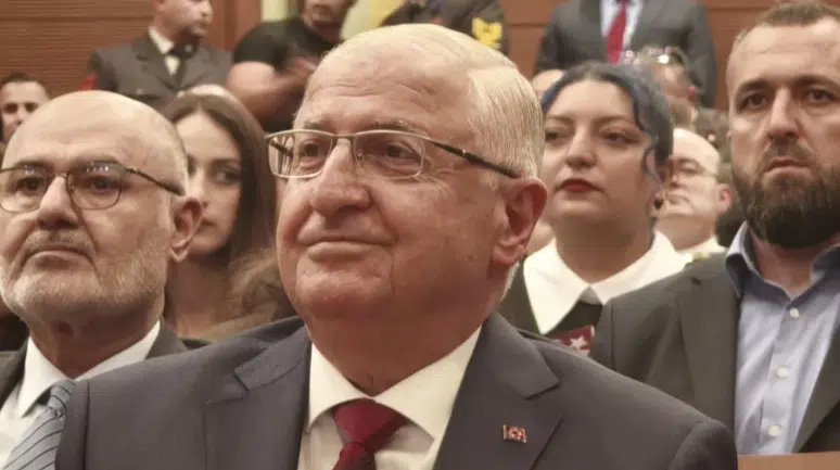 Bakan Güler : Terörsüz Türkiye sürecini taviz vermeden yürütüyoruz