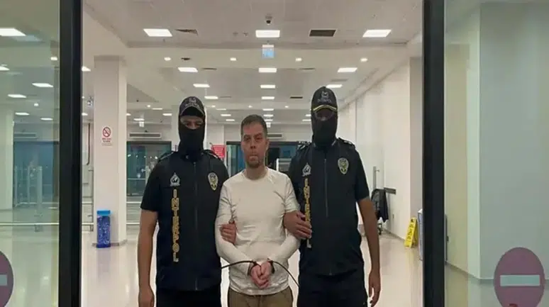 Kırmızı bültenle aranan suç örgütü elebaşı Serkan Kurtuluş hakim karşısında