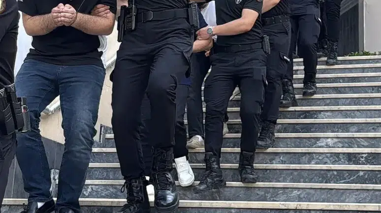 Sebze-meyvede fahiş fiyat vurgununa operasyon ! Gözaltındaki 40 şüpheli adliyeye sevk edildi