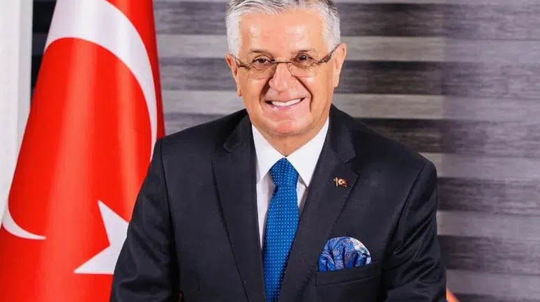Necati Topaloğlu Kimdir ? Eğitim ve Siyasi Kariyeri Nasıldır ?
