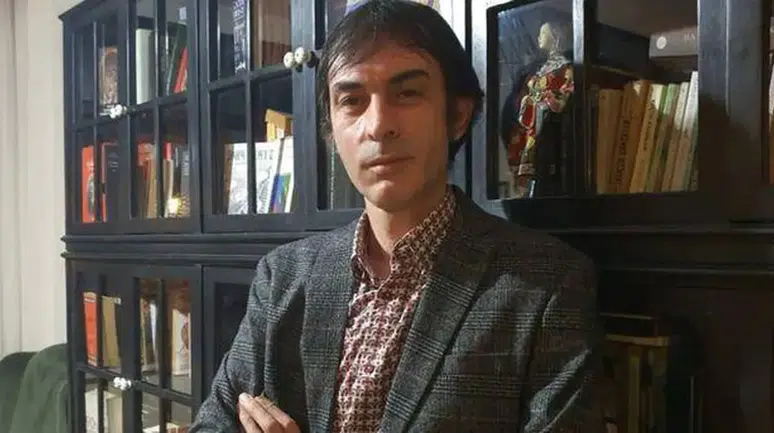 Bahadır Özgür Kimdir ve Nerede Yazıyor? Gözaltına Alınma Gelişmeleri Neler?