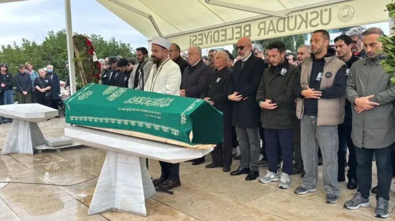 Cem Akaş'ın Vefatı Sonrası Edebiyat Dünyasında Neler Yaşandı?