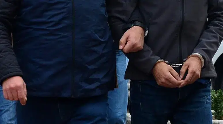 Akaryakıt İstasyonuna Silahlı Saldırı: İki Şüpheli Yakalandı