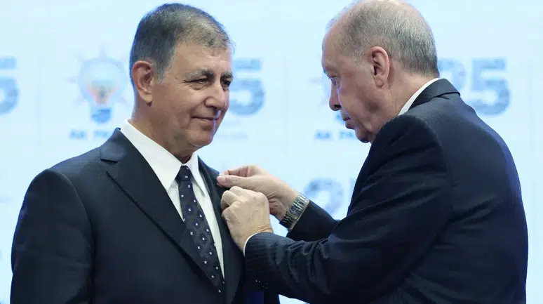 Cemil Tugay AK Parti'ye Katılma Sürecini Anlattı