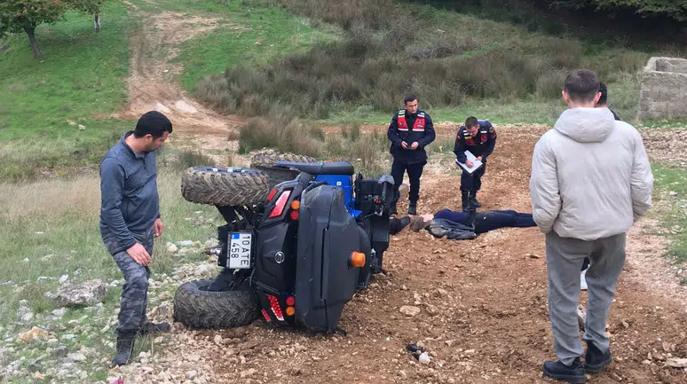 Balıkesir'de ATV devrildi: 2 kişi yaralandı