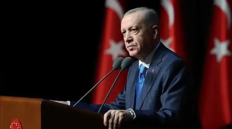 Bursevi'nin 16 defterlik tefsiri ilk kez tıpkıbasım olarak yayımlandı