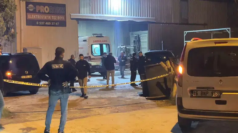 Bursa'da Facia: Demir Bloğun Altında Kalan Genç Hayatını Kaybetti