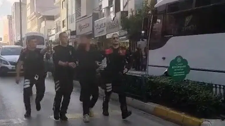 Eski Eşinin Babasının İş Yerini Silahla Bastı