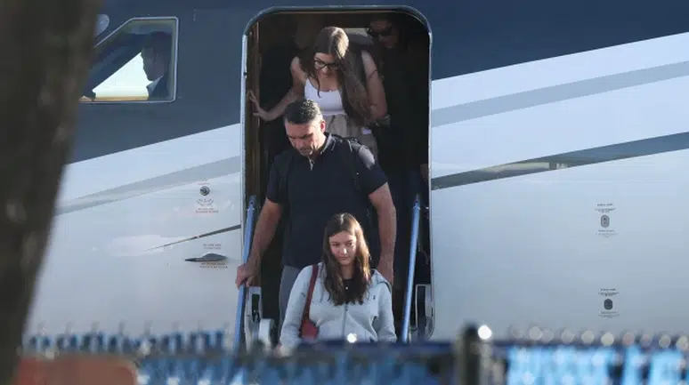 Brezilya Seçimlerini Kaybeden Bolsonaro Ailesiyle ABD'ye Kaçtı