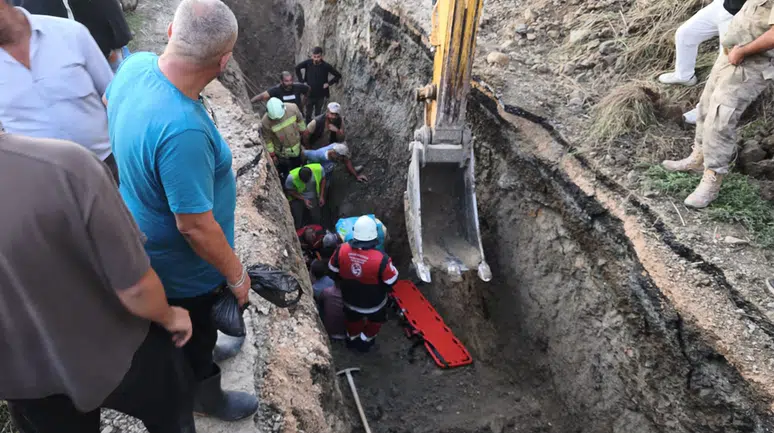 Hatay'da altyapı çalışmasında göçük