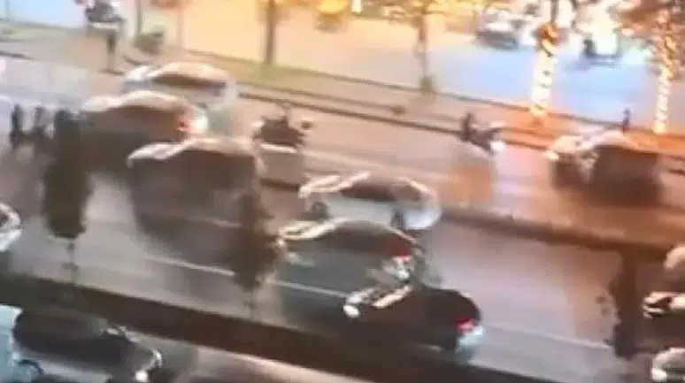 Beylikdüzü'nde Yaya Geçidinde Feci Kaza: Bir Ölü