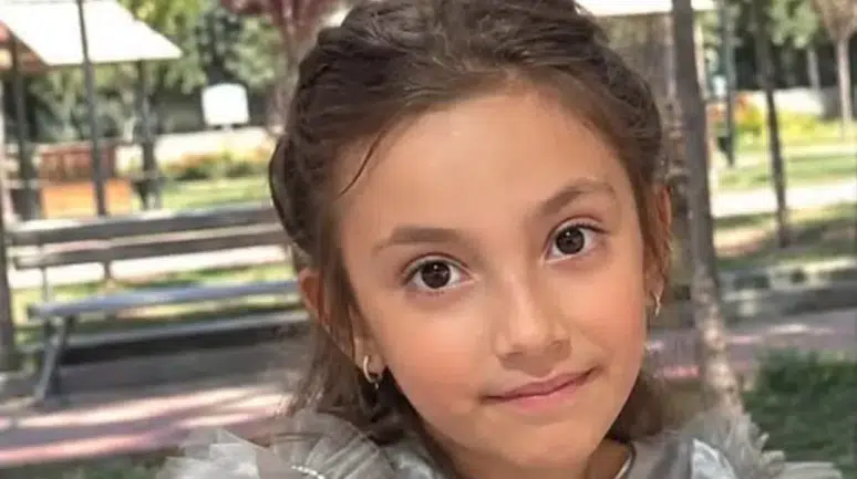 İstanbul'daki saldırıda hayatını kaybeden Eslem Sare Bulut son yolculuğuna uğurlandı