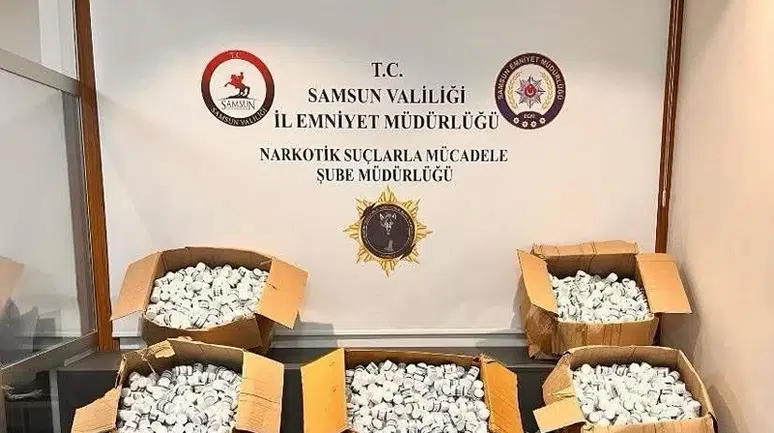 Samsun'da Büyük Uyuşturucu Operasyonu: 273 Bin Hap Ele Geçirildi