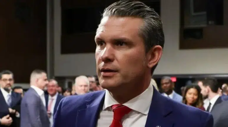 ABD Savunma Bakanı Pete Hegseth kimdir, nereli ve Yahudi mi? Evli mi, eşi kimdir?