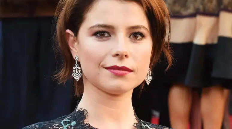 Kadın James Bond Kim Olacak? Jessie Buckley Kimdir, Kaç Yaşında, Nereli ve Sevgilisi Kim?