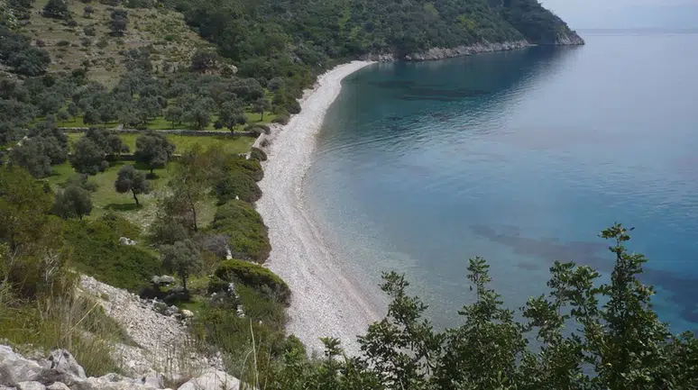 Hacıahmetağa Koyu nerede bulunuyor ve nasıl ulaşılır?