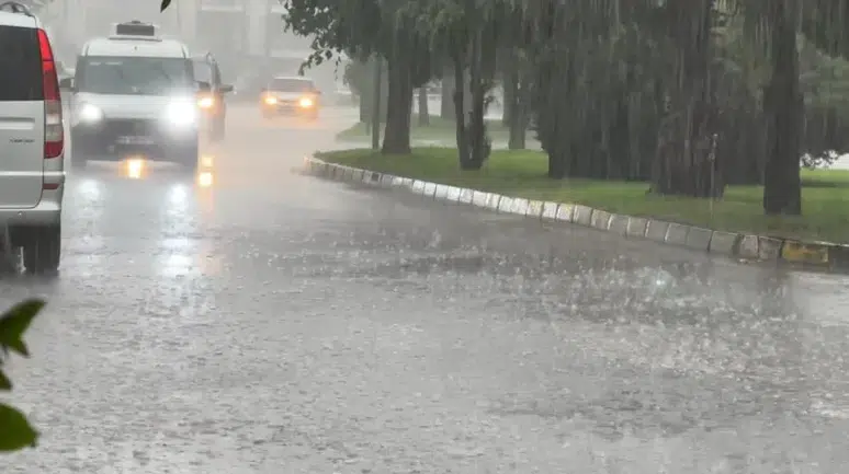 Meteoroloji’den kritik uyarı : İstanbul dahil 6 ilde sel uyarısı