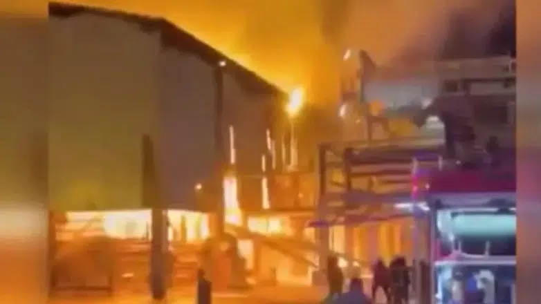 Irak'ta petrol rafinerisinde korkutan patlama : 1 ölü, 13 yaralı