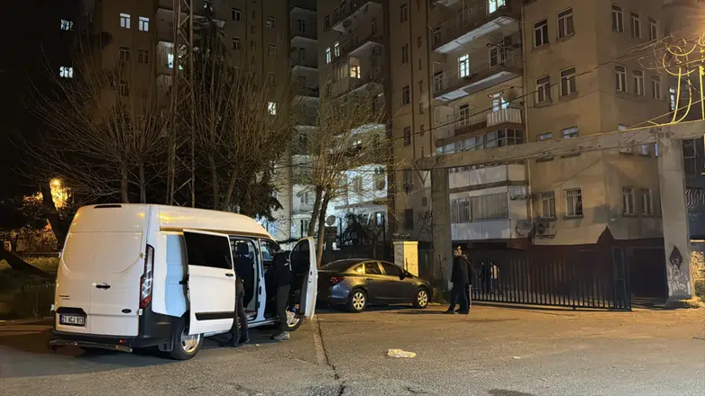 Diyarbakır'da 72 yaşındaki adam dehşet saçtı : Eşini öldürdü, kızını yaraladı