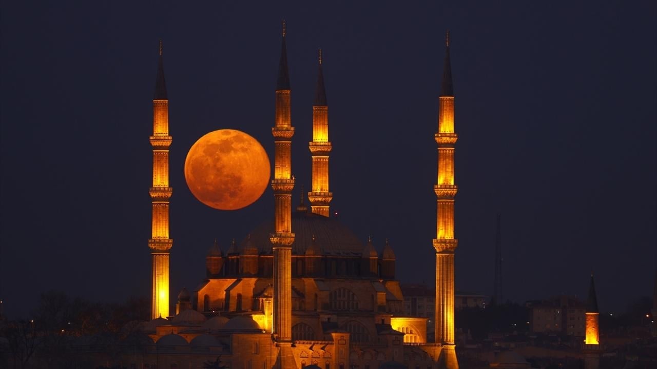 Yurttan Süper Ay manzaraları: Görsel şölen oluşturdu 2