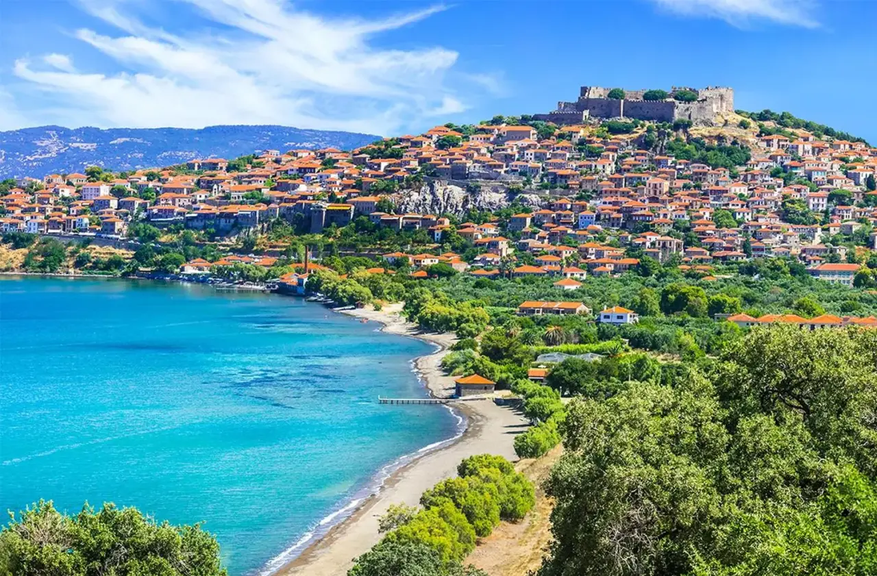 Türkiye’den feribotla gidilebilen Yunan Adaları 1