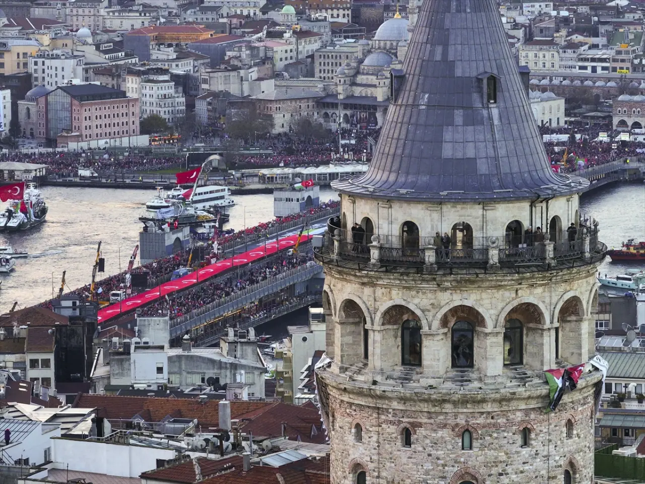 Galata Köprüsü'nde büyük Gazze yürüyüşü! 1