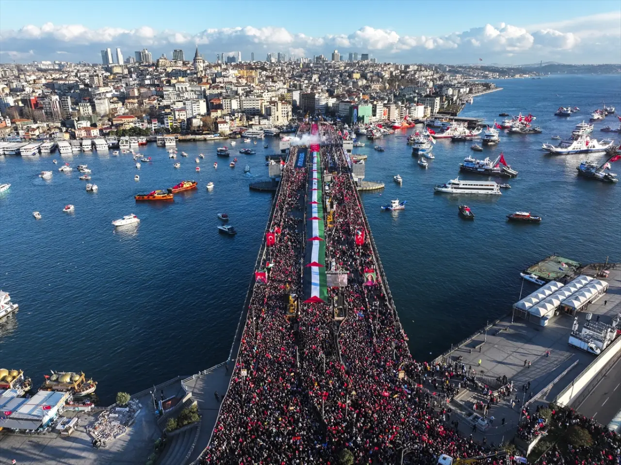 Galata Köprüsü'nde büyük Gazze yürüyüşü! 8