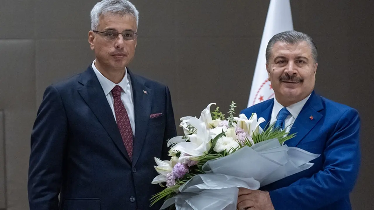 Görevini Kemal Memişoğlu'na devreden Fahrettin Koca: Bu bir veda konuşması değil - Politikyol