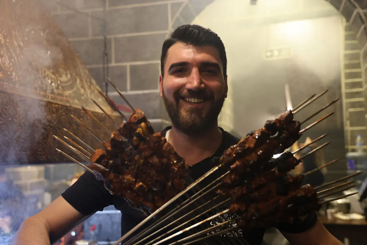 Ramazanda ciğer siparişleri 1 tona ulaştı! Tescilli lezzet için şehir değiştiriyorlar - 1. Resim
