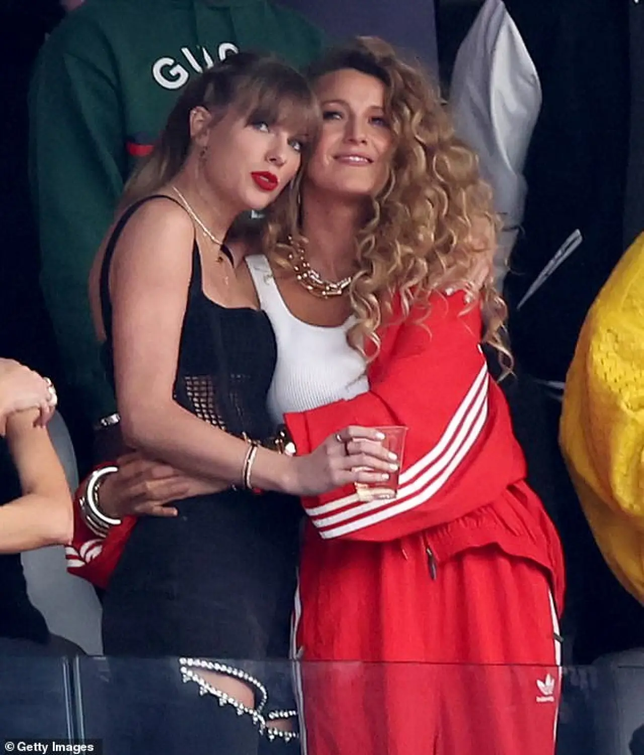 Blake Lively and Taylor Swift's 10-year friendship is 100% done, with another A-List pal cutting ties next | Daily Mail Online