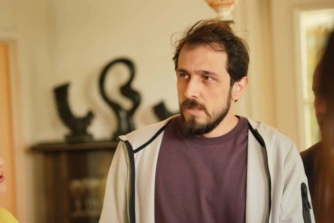 KIZILCIK ŞERBETİ SON BÖLÜM (99. BÖLÜM) FULL İZLE || 2 Mayıs Show TV Kızılcık Şerbeti son bölüm izleme ekranı