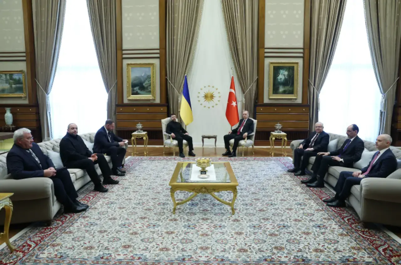 Cumhurbaşkanı Erdoğan Ukrayna Devlet Başkanı Zelenski ile görüşüyor