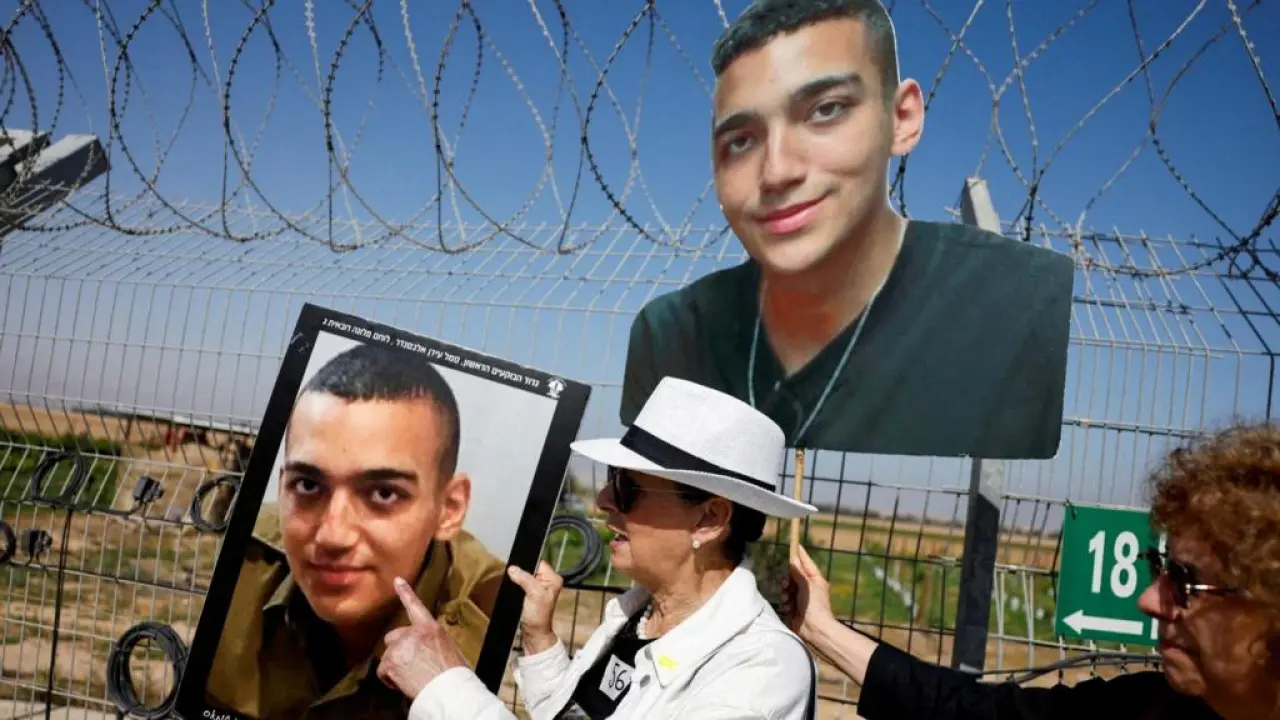 Israeli-American hostage Edan Alexander due to be released this evening by Hamas - BBC News