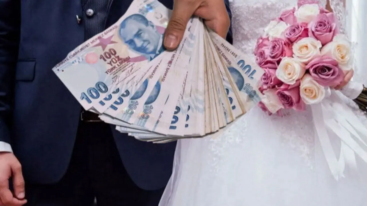 Yeni evleneceklere 150 bin TL faizsiz kredi: Evlilik kredisi ne zaman, kimlere verilecek, başvuru nereye yapılır? Meclis'ten geçti mi? | Ekonomi Haberleri