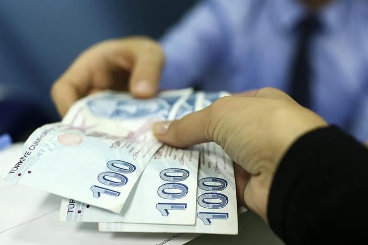 Fazla mesai ücreti yerine serbest zaman kullanmak mümkün… Yanlış uygulayana ceza var | Independent Türkçe