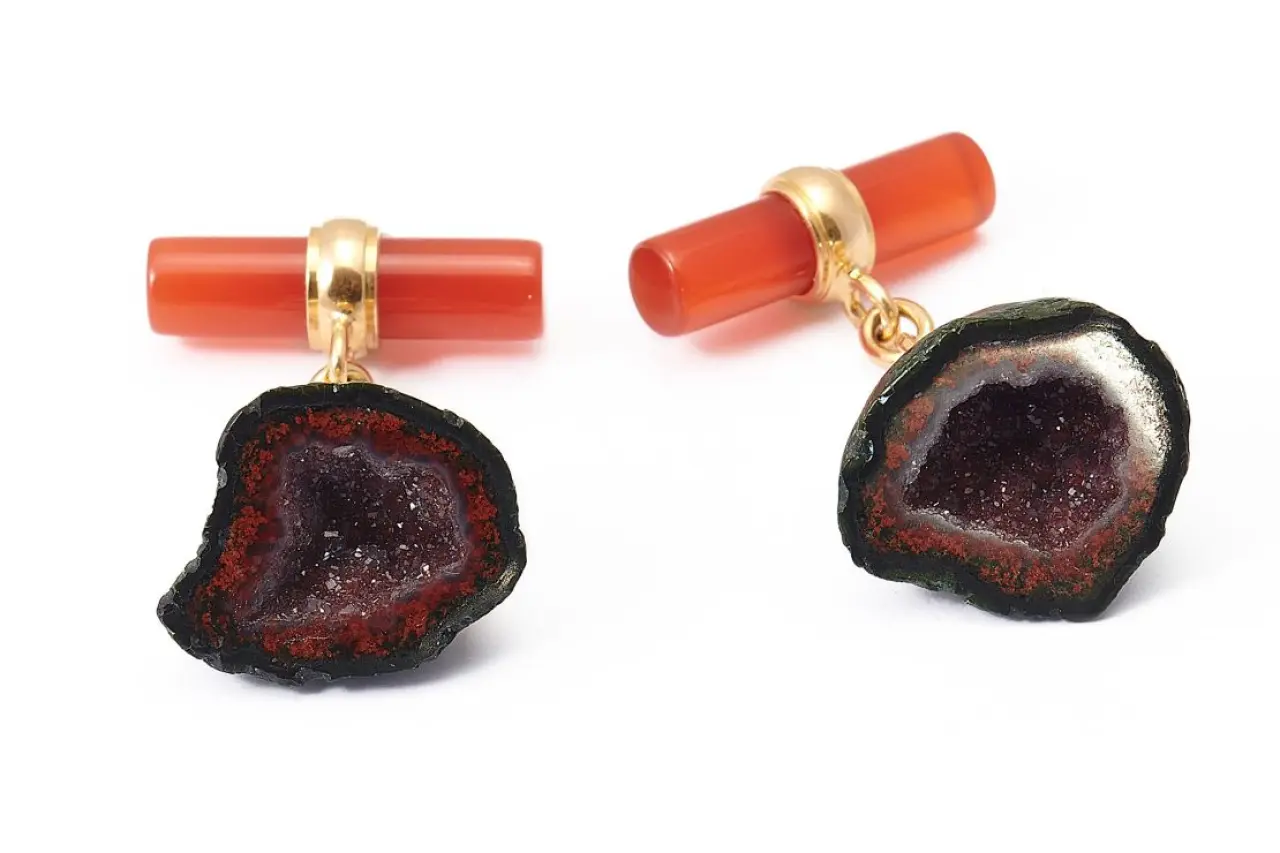Tourmalinated quartz and volcanic stones feature in the jewelry designs of Villa Milano.